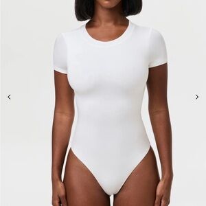 SMOOTH CREWNECK TEE BODYSUIT